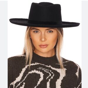 Lack of color black hat